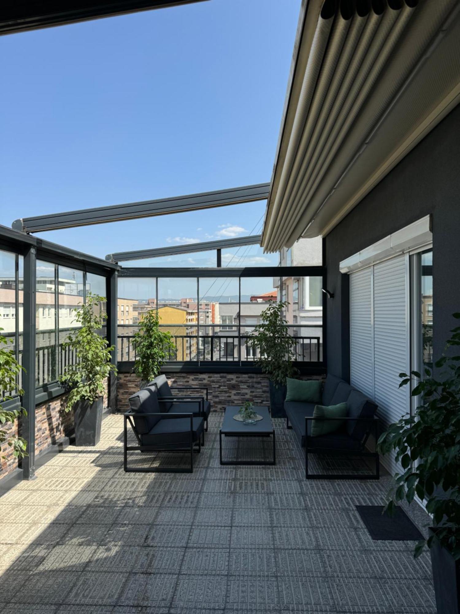 Penthouse Exclusive Lejlighed Pristina Eksteriør billede